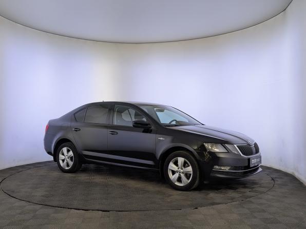 Skoda Octavia III (A7) Рестайлинг с пробегом 2019 года, цена 1 880 000 рублей, 101838 км, лифтбек, Автокод Объявления