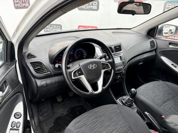 Hyundai Solaris I Рестайлинг с пробегом 2016 года, цена 525 000 рублей, 286792 км, седан, Автокод Объявления