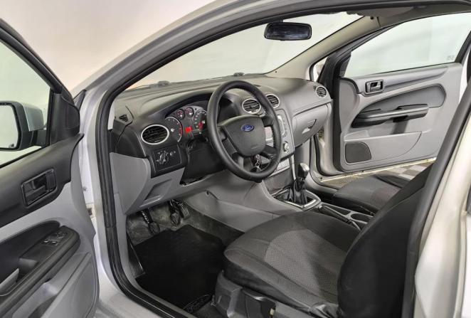 Ford Focus II Рестайлинг с пробегом 2010 года, цена 330 000 рублей, 332462 км, хэтчбек, Автокод Объявления