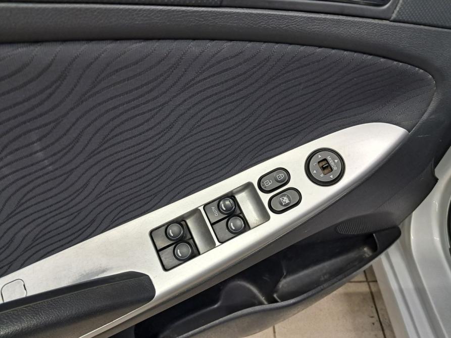 Hyundai Solaris I Набережные Челны  - изображение 23