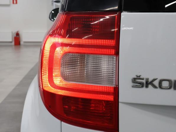 Skoda Yeti I Рестайлинг с пробегом 2016 года, цена 1 078 900 рублей, 317504 км, внедорожник, Автокод Объявления