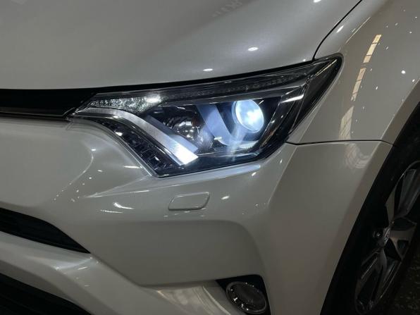 Toyota RAV4 IV (XA40) Рестайлинг с пробегом 2017 года, цена 2 240 000 рублей, 139600 км, внедорожник, Автокод Объявления
