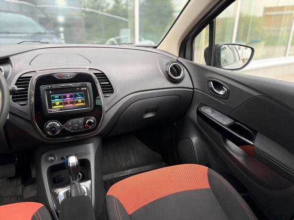 Renault Kaptur I с пробегом 2019 года, цена 1 295 000 рублей, 167000 км, внедорожник, Автокод Объявления