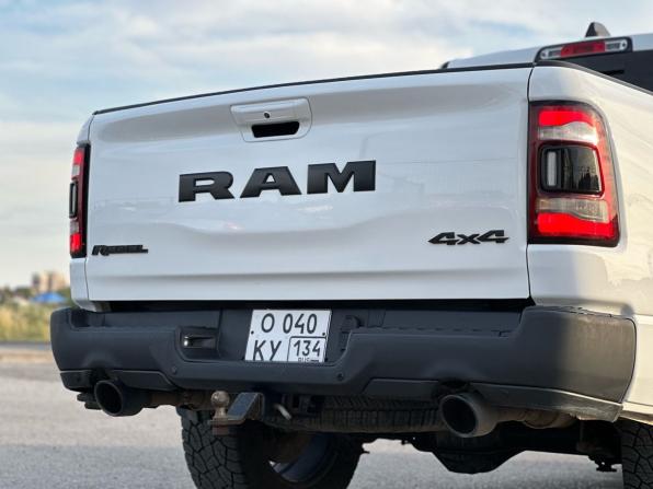 Ram 1500 V с пробегом 2020 года, цена 6 990 000 рублей, 105867 км, offers.body_type.unknown, Автокод Объявления