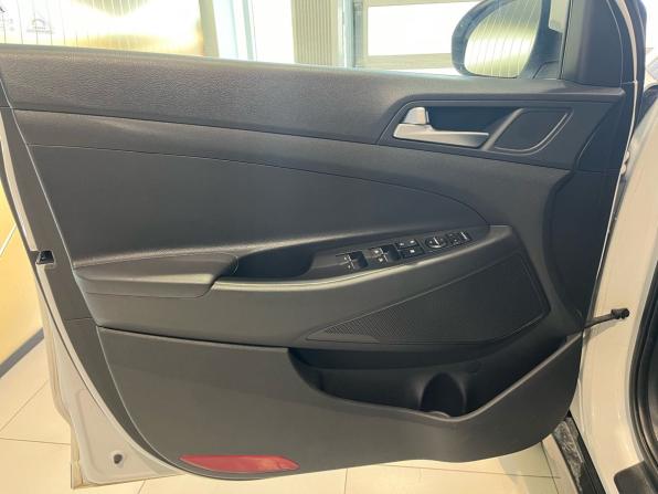 Hyundai Tucson III Рестайлинг с пробегом 2019 года, цена 2 299 000 рублей, 130785 км, внедорожник, Автокод Объявления