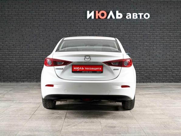 Mazda 3 III (BM) Рестайлинг с пробегом 2017 года, цена 1 500 000 рублей, 254724 км, седан, Автокод Объявления