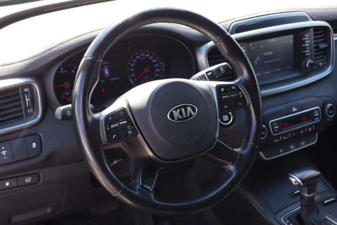 Kia Sorento III Prime Рестайлинг с пробегом 2018 года, цена 2 399 000 рублей, 192000 км, внедорожник, Автокод Объявления