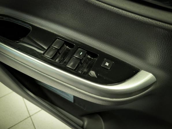 Mitsubishi L200 V с пробегом 2016 года, цена 2 299 500 рублей, 120000 км, пикап, Автокод Объявления