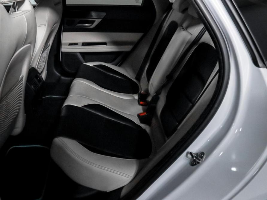Jaguar XF II Москва  - изображение 10