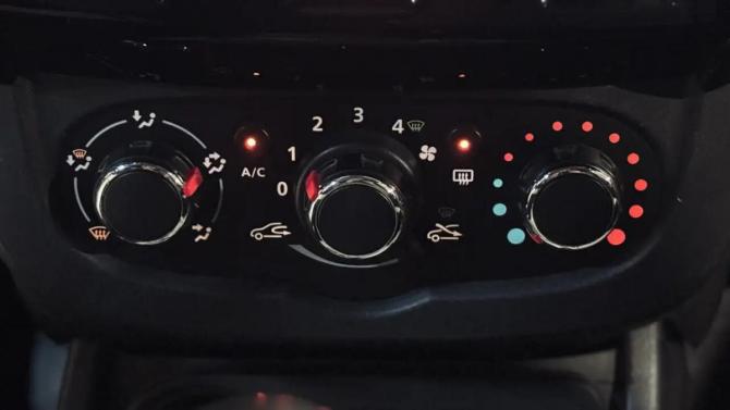 Renault Duster I Рестайлинг с пробегом 2016 года, цена 1 099 000 рублей, 227000 км, внедорожник, Автокод Объявления