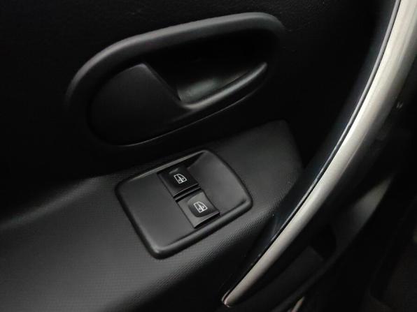 Renault Sandero II Рестайлинг с пробегом 2020 года, цена 881 000 рублей, 183364 км, хэтчбек, Автокод Объявления
