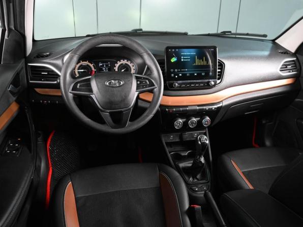 Lada (ВАЗ) Vesta I Рестайлинг (NG) с пробегом 2023 года, цена 1 299 000 рублей, 42251 км, универсал, Автокод Объявления