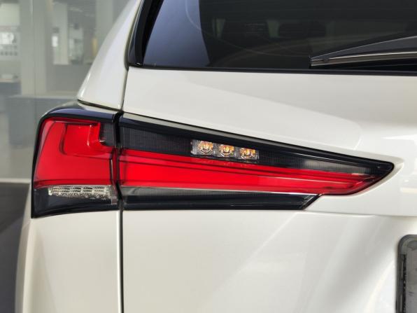 Lexus NX I Рестайлинг с пробегом 2018 года, цена 3 150 000 рублей, 111000 км, внедорожник, Автокод Объявления
