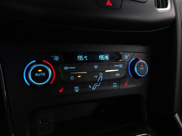 Ford Focus III Рестайлинг с пробегом 2017 года, цена 1 032 051 рубль, 133279 км, хэтчбек, Автокод Объявления