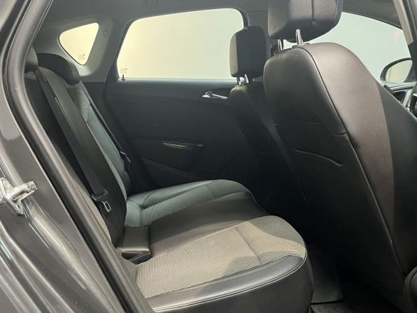 Opel Astra J с пробегом 2011 года, цена 725 000 рублей, 161150 км, хэтчбек, Автокод Объявления