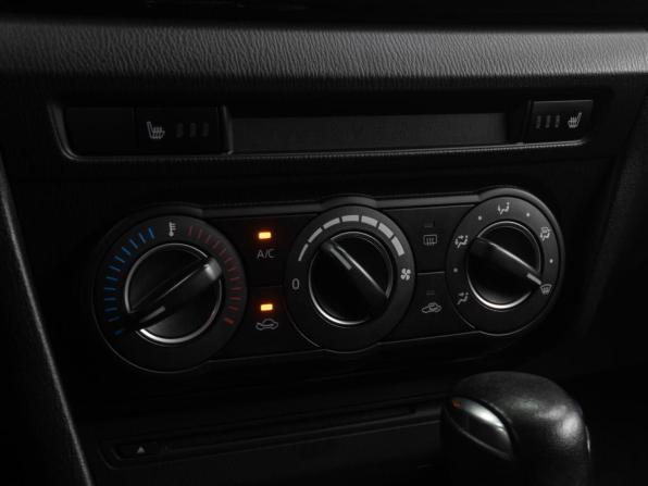 Mazda 3 III (BM) с пробегом 2013 года, цена 1 289 000 рублей, 200892 км, седан, Автокод Объявления