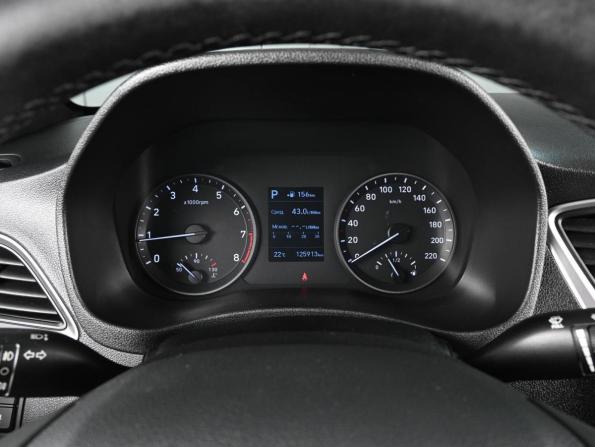Hyundai Solaris II с пробегом 2018 года, цена 1 549 000 рублей, 125913 км, седан, Автокод Объявления