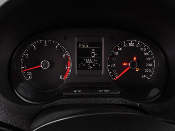 Volkswagen Polo V Рестайлинг с пробегом 2017 года, цена 1 074 000 рублей, 146864 км, седан, Автокод Объявления
