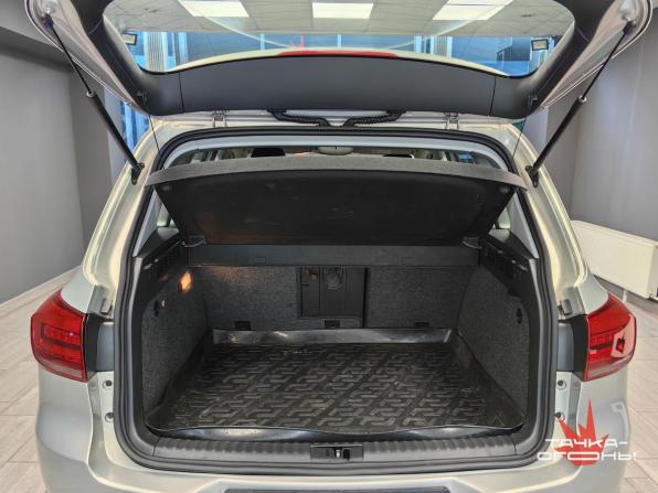 Volkswagen Tiguan I Рестайлинг с пробегом 2011 года, цена 1 058 000 рублей, 121000 км, внедорожник, Автокод Объявления