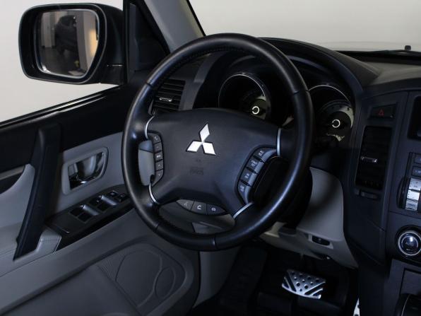 Mitsubishi Pajero IV Рестайлинг 1 с пробегом 2013 года, цена 2 157 000 рублей, 222758 км, внедорожник, Автокод Объявления