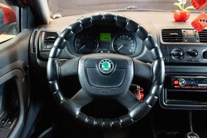 Skoda Fabia II Рестайлинг с пробегом 2011 года, цена 439 000 рублей, 203022 км, хэтчбек, Автокод Объявления