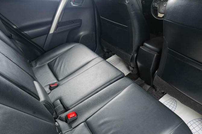Toyota RAV4 IV (XA40) с пробегом 2013 года, цена 1 899 000 рублей, 180645 км, внедорожник, Автокод Объявления