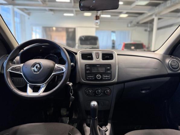 Renault Sandero II с пробегом 2018 года, цена 849 000 рублей, 84784 км, хэтчбек, Автокод Объявления