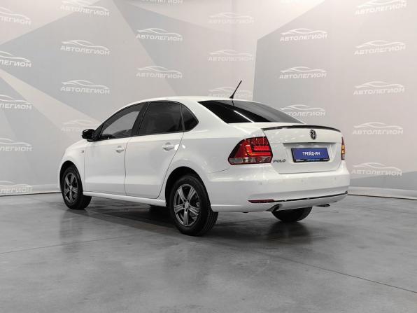 Volkswagen Polo V Рестайлинг с пробегом 2016 года, цена 1 050 000 рублей, 147000 км, седан, Автокод Объявления