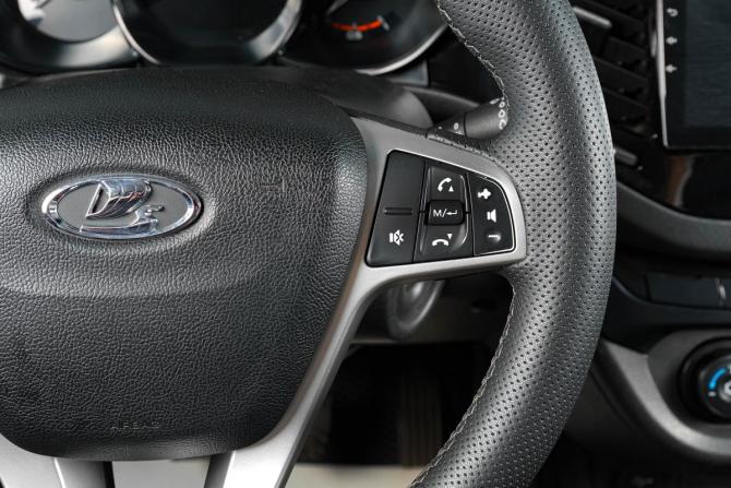 Lada (ВАЗ) Vesta I с пробегом 2020 года, цена 889 000 рублей, 182000 км, седан, Автокод Объявления