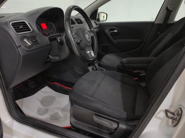 Volkswagen Polo V с пробегом 2014 года, цена 830 000 рублей, 127664 км, седан, Автокод Объявления