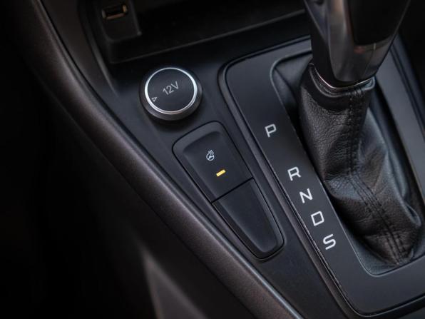 Ford Focus III Рестайлинг с пробегом 2018 года, цена 1 299 000 рублей, 104310 км, хэтчбек, Автокод Объявления