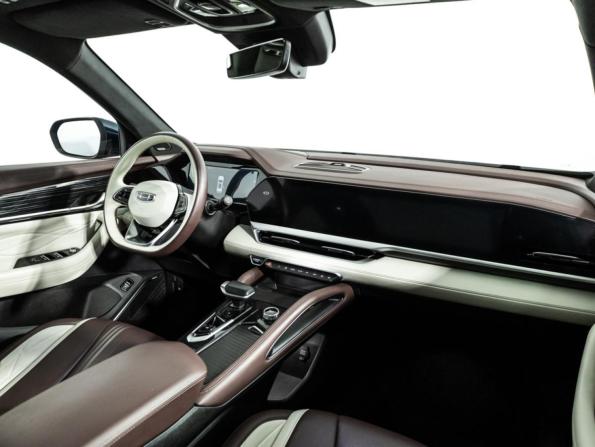Geely Monjaro I с пробегом 2023 года, цена 2 999 000 рублей, 48001 км, внедорожник, Автокод Объявления