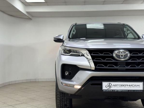 Toyota Fortuner II Рестайлинг с пробегом 2022 года, цена 4 950 000 рублей, 738 км, внедорожник, Автокод Объявления