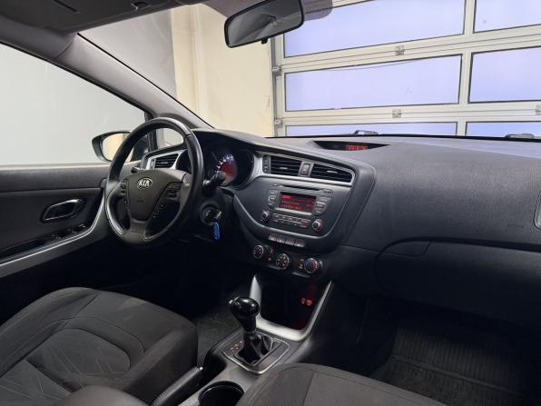Kia Ceed III с пробегом 2018 года, цена 1 600 000 рублей, 156555 км, универсал, Автокод Объявления