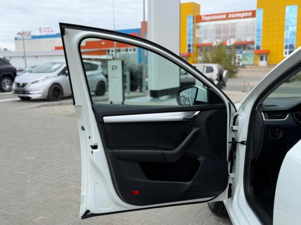 Skoda Octavia III (A7) Рестайлинг с пробегом 2020 года, цена 1 950 000 рублей, 104157 км, лифтбек, Автокод Объявления