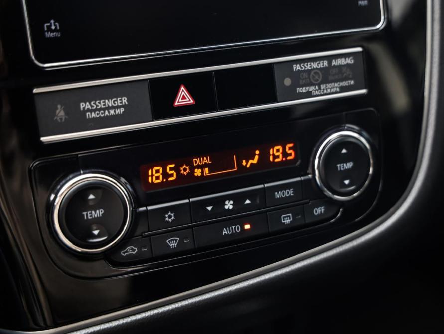 Mitsubishi Outlander III Рестайлинг 3 Санкт-Петербург  - изображение 18