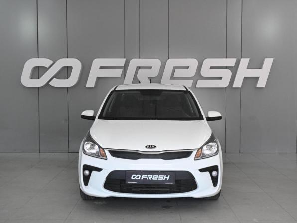 Kia Rio IV с пробегом 2018 года, цена 1 380 000 рублей, 81221 км, седан, Автокод Объявления