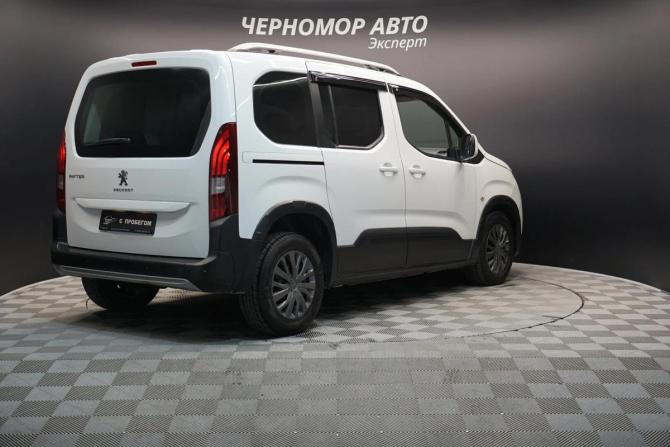 Peugeot Rifter I с пробегом 2020 года, цена 1 984 000 рублей, 156000 км, минивэн, Автокод Объявления