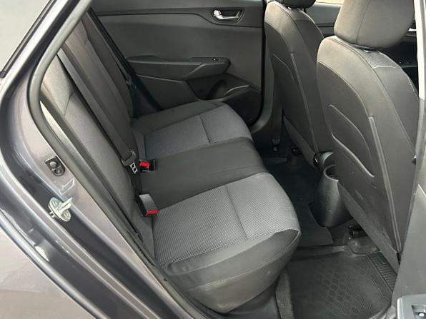 Hyundai Solaris II Рестайлинг с пробегом 2021 года, цена 1 350 000 рублей, 140570 км, седан, Автокод Объявления