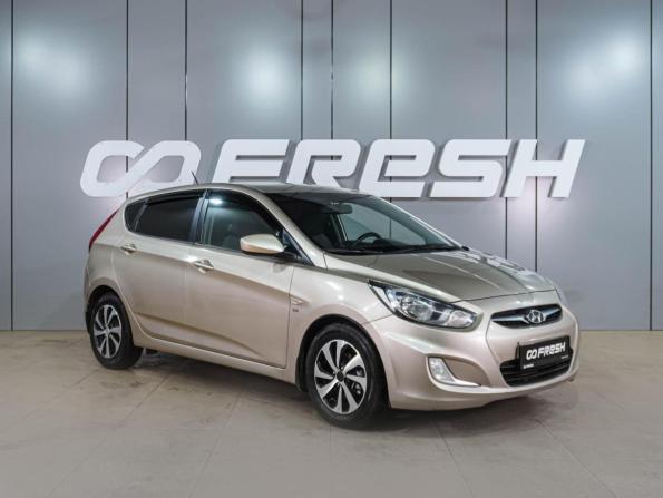 Hyundai Solaris I с пробегом 2012 года, цена 730 000 рублей, 197417 км, хэтчбек, Автокод Объявления