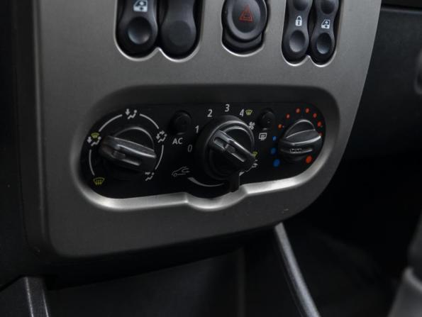 Renault Sandero I с пробегом 2013 года, цена 620 000 рублей, 116540 км, хэтчбек, Автокод Объявления