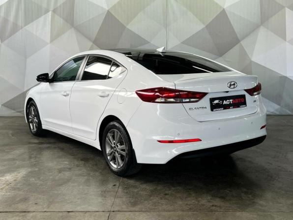 Hyundai Elantra VI (AD) с пробегом 2018 года, цена 1 450 000 рублей, 143051 км, седан, Автокод Объявления
