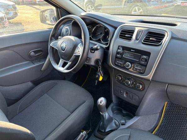 Renault Sandero II Рестайлинг с пробегом 2019 года, цена 980 000 рублей, 112500 км, хэтчбек, Автокод Объявления