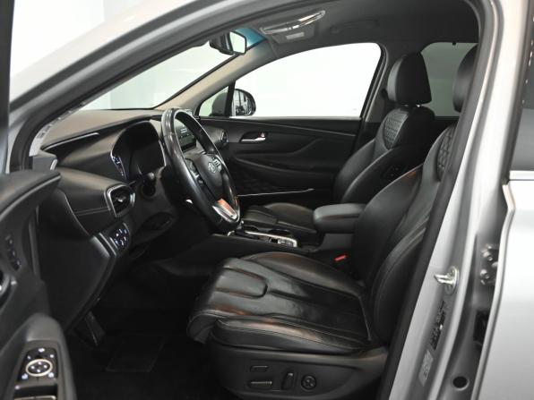 Hyundai Santa Fe IV с пробегом 2018 года, цена 2 940 000 рублей, 135900 км, внедорожник, Автокод Объявления