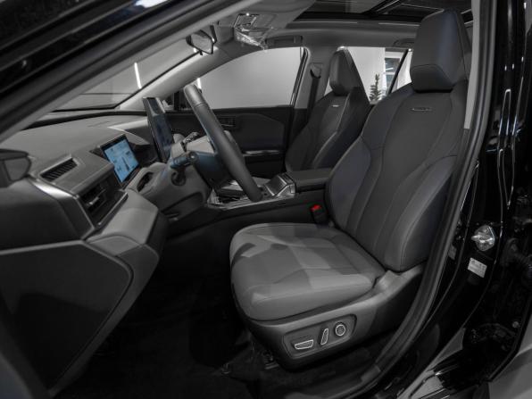 Toyota RAV4 VI (XA60) с пробегом 2026 года, цена 4 360 000 рублей, 30 км, внедорожник, Автокод Объявления