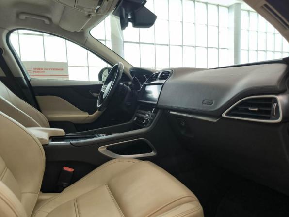 Jaguar F-Pace I с пробегом 2018 года, цена 3 283 000 рублей, 70255 км, внедорожник, Автокод Объявления