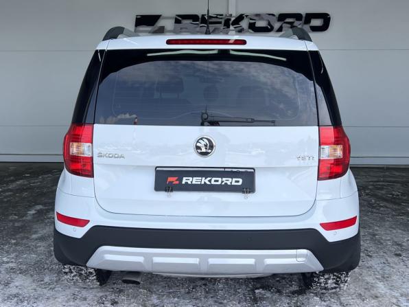Skoda Yeti I Рестайлинг с пробегом 2016 года, цена 1 415 000 рублей, 127589 км, внедорожник, Автокод Объявления