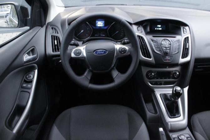 Ford Focus III с пробегом 2013 года, цена 1 100 000 рублей, 128231 км, хэтчбек, Автокод Объявления