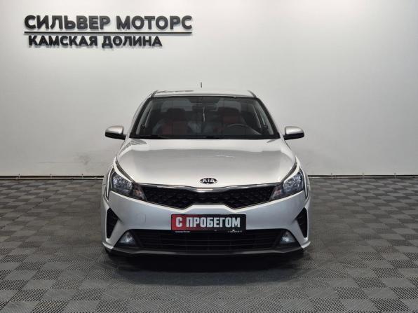 Kia Rio IV Рестайлинг с пробегом 2020 года, цена 1 490 000 рублей, 74000 км, седан, Автокод Объявления
