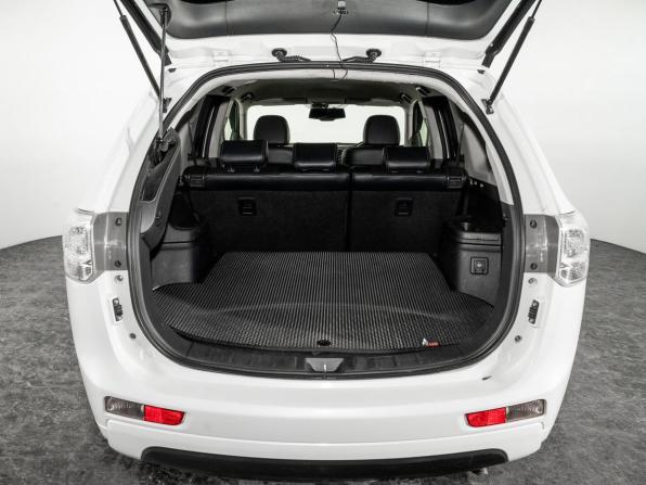Mitsubishi Outlander III Рестайлинг с пробегом 2015 года, цена 1 849 500 рублей, 190736 км, внедорожник, Автокод Объявления